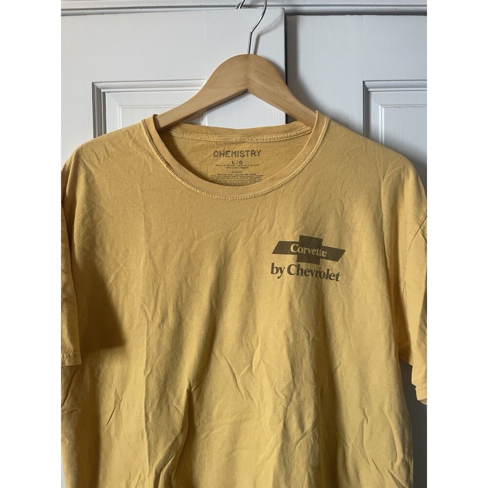 Chemistry Corvette by Chevrolet Vintage Retro Car Graphic Tee Yellow Men’s L